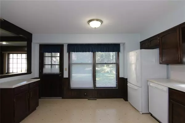 Overland Park, KS 66214,11608 W 101st ST