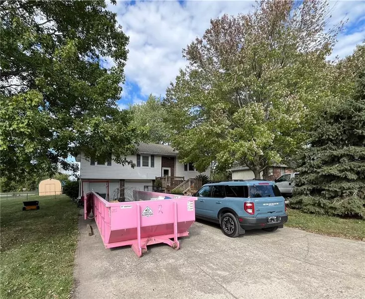 819 N Mabel DR, Lawson, MO 64062