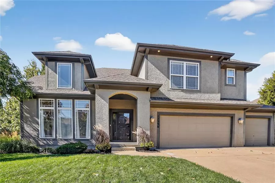 17590 S Brockway ST, Olathe, KS 66062