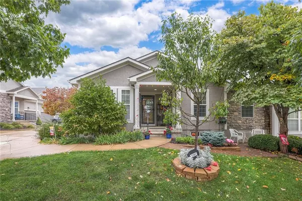 21702 W 119th TER #1101, Olathe, KS 66061