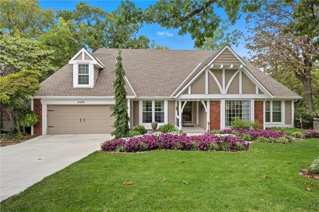 Lenexa, KS 66215,8409 Rosehill RD