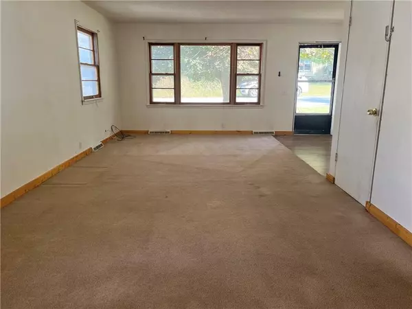 Pleasant Hill, MO 64080,207 Lexington RD