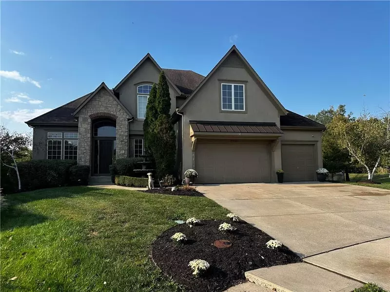 16620 Birch ST, Overland Park, KS 66085