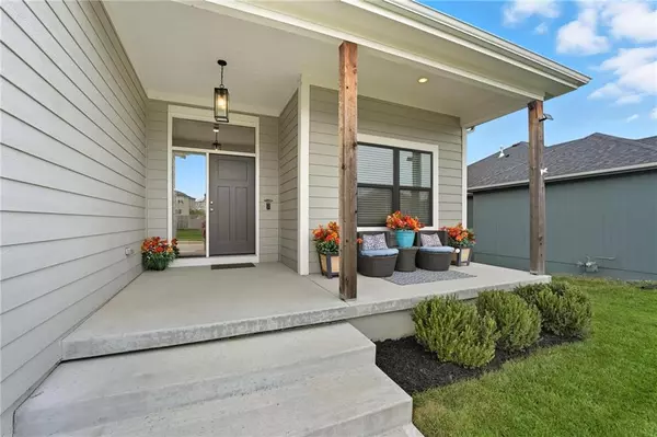 Basehor, KS 66007,1704 N 163rd ST