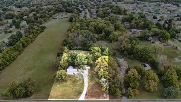 1855 NE Duncan RD, Blue Springs, MO 64014