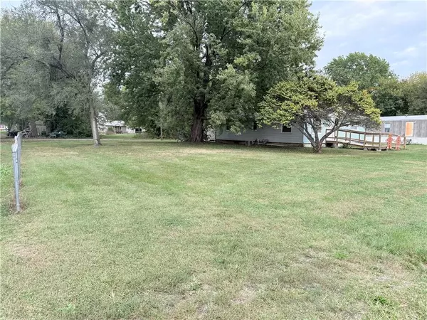 Ottawa, KS 66067,927 E Walton ST