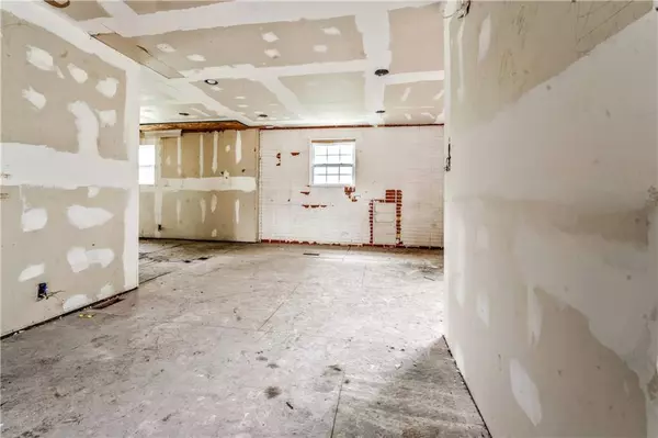 Kansas City, MO 64137,9603 Eastern ST