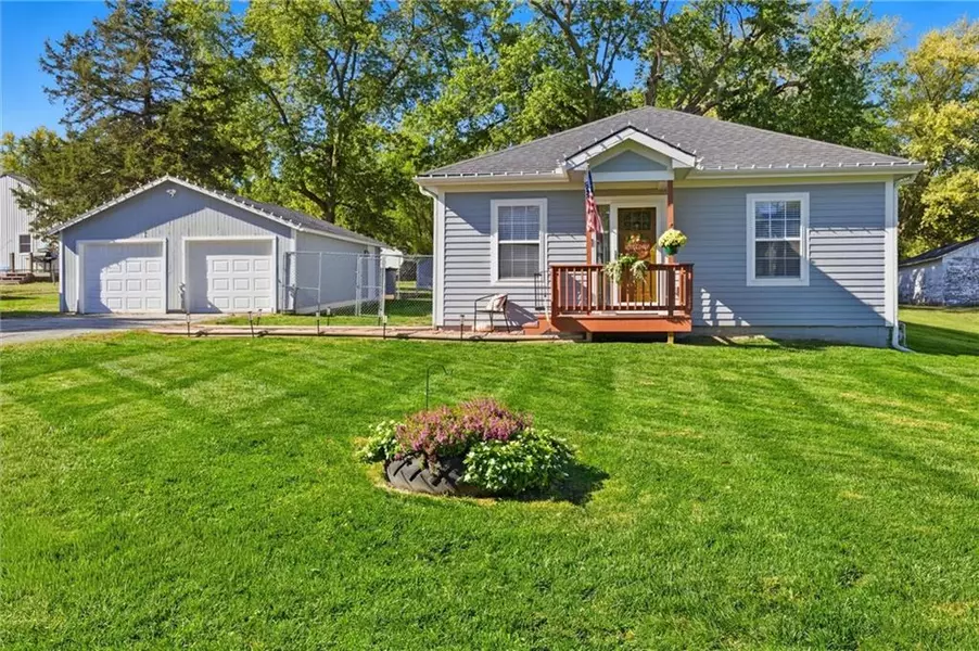 404 Park ST, Lathrop, MO 64465