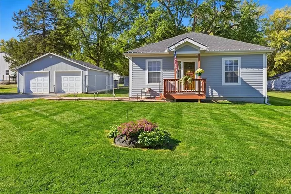 404 Park ST, Lathrop, MO 64465