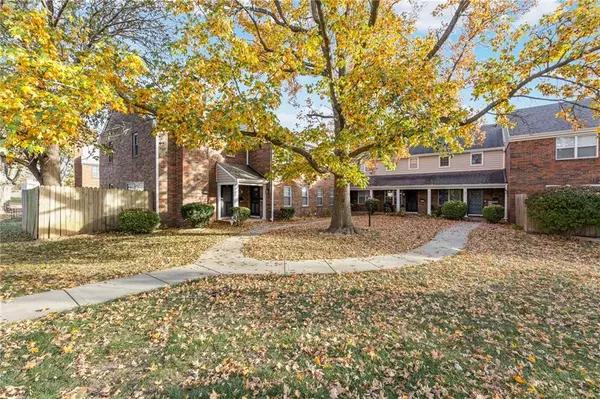 3619 NE 68th TER, Gladstone, MO 64119