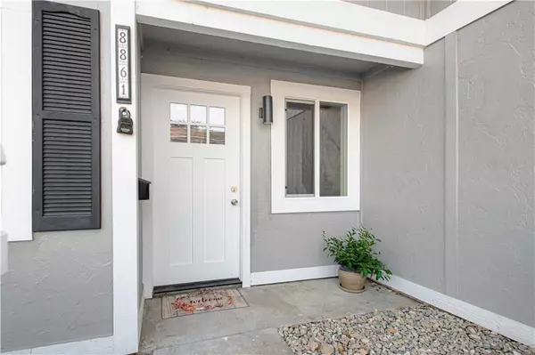 Lenexa, KS 66215,8861 Carriage DR