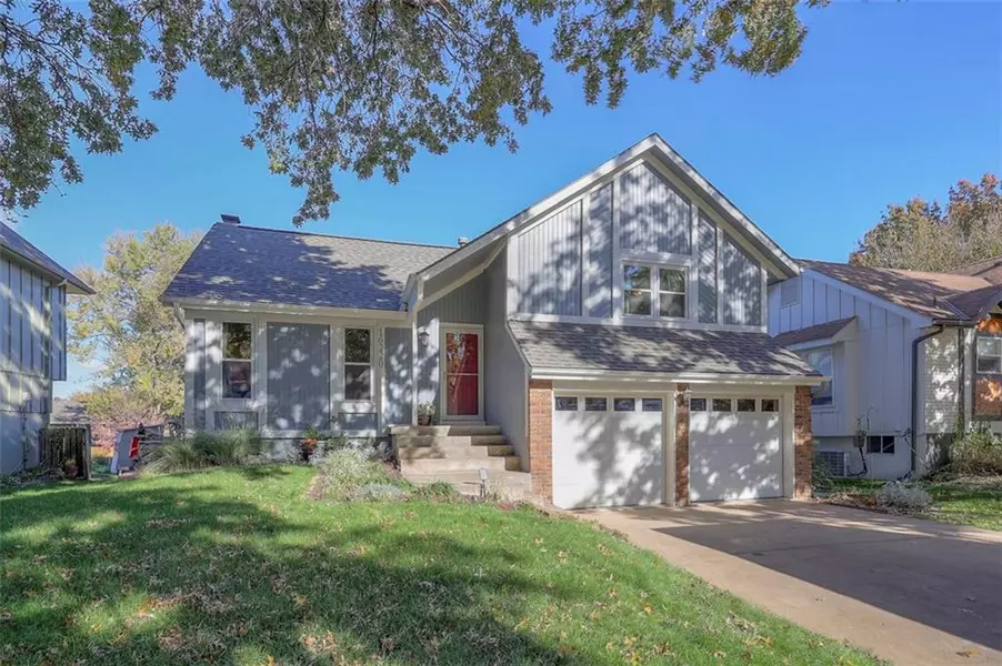 16220 125 TER, Olathe, KS 66062