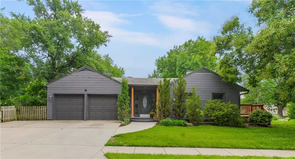 8201 Antioch RD, Overland Park, KS 66204