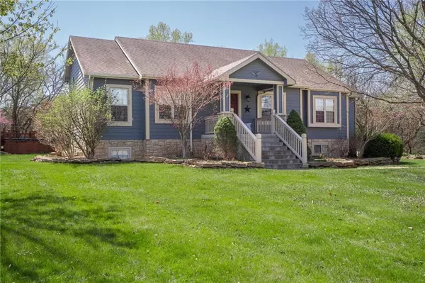 873 N 1928 RD, Lecompton, KS 66050