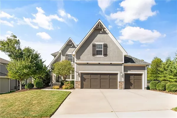 5900 Redbud ST, Shawnee, KS 66218