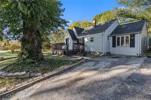 Independence, MO 64053,128 S Arlington AVE