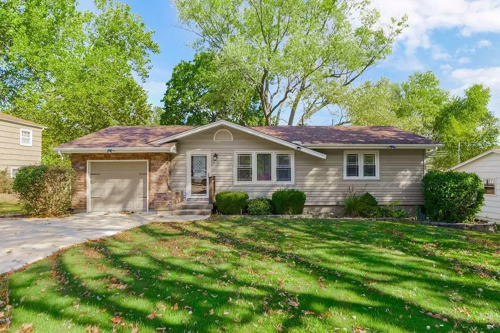 Liberty, MO 64068,415 Monterey AVE