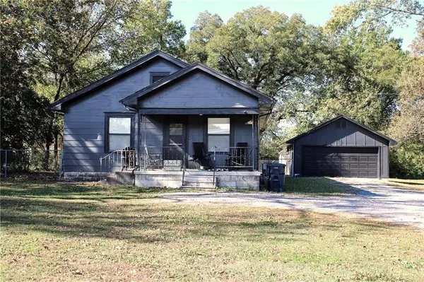 4075 Parkview DR, Frontenac, KS 66763