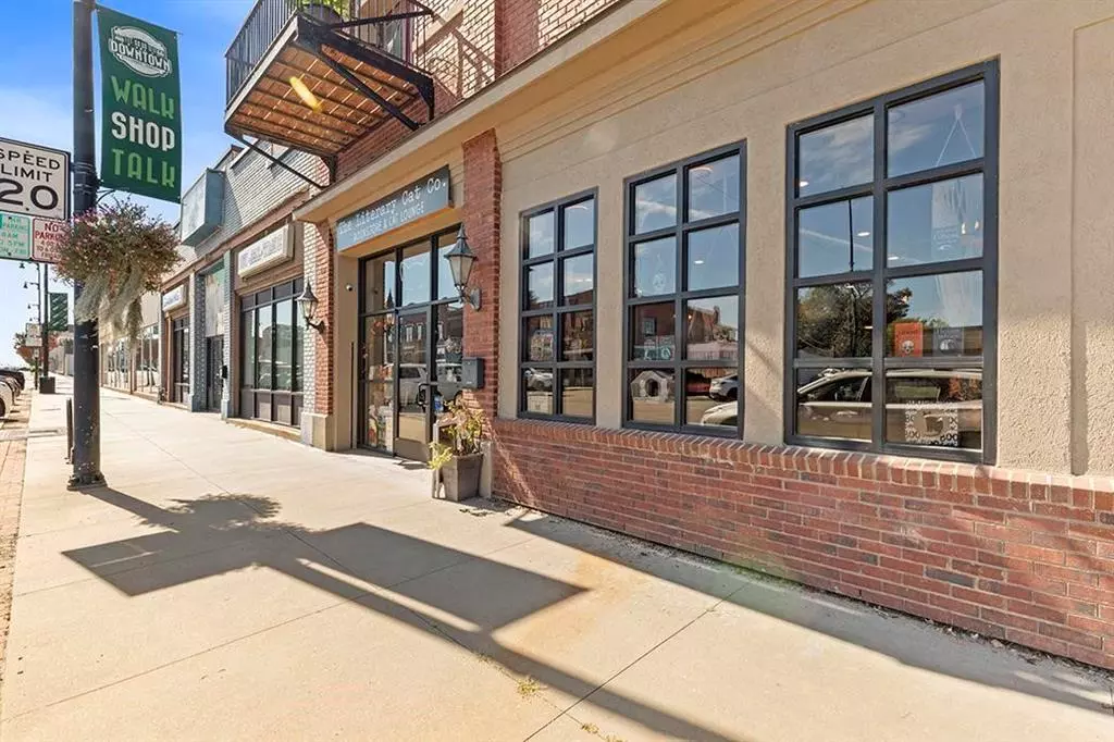 Pittsburg, KS 66762,915-917 N Broadway ST