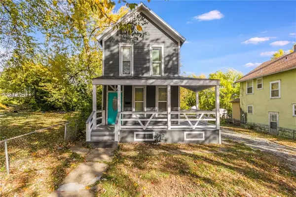 2612 E 10th ST, Kansas City, MO 64127