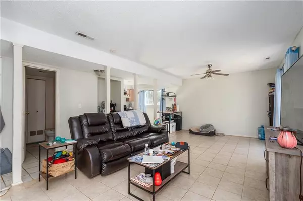 Lawrence, KS 66047,3621 Brush Creek DR