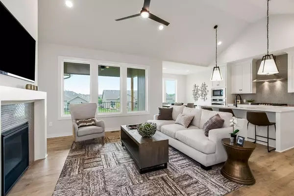 4943 146th ST, Basehor, KS 66007