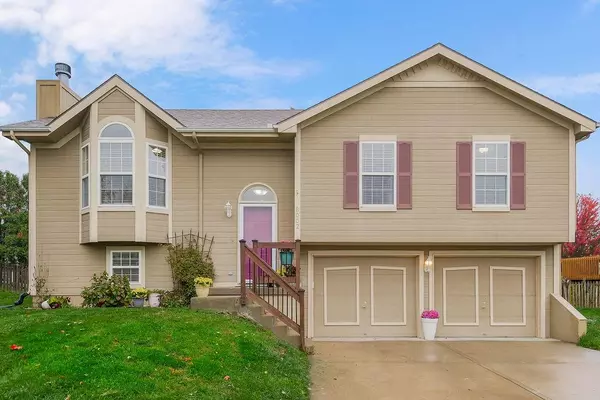 8002 NE 107th ST, Kansas City, MO 64157