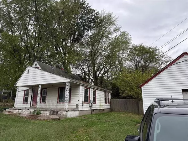 624 Laurel ST, Warrensburg, MO 64093