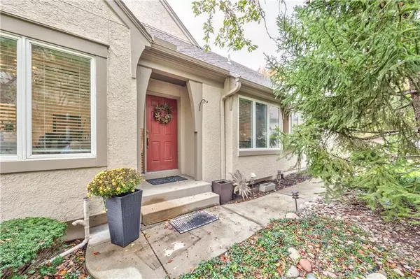 Overland Park, KS 66223,14306 Russell ST