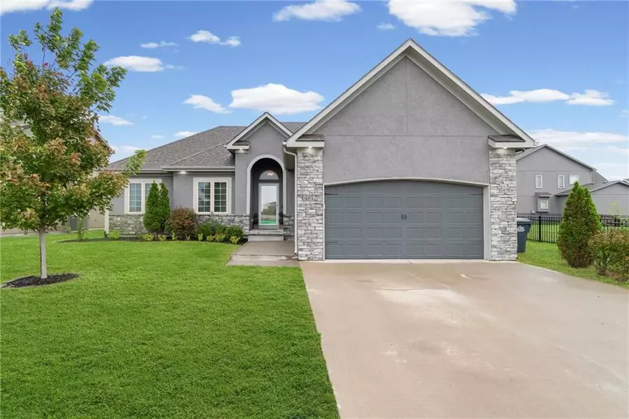 4812 SW 5th ST, Blue Springs, MO 64014