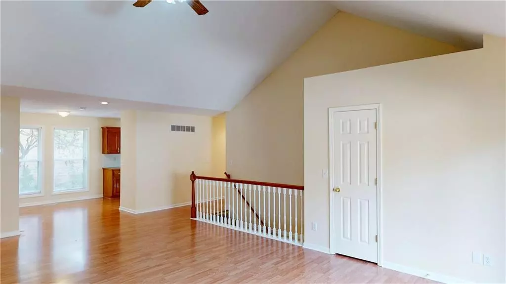 409 Sheidley AVE, Bonner Springs, KS 66012