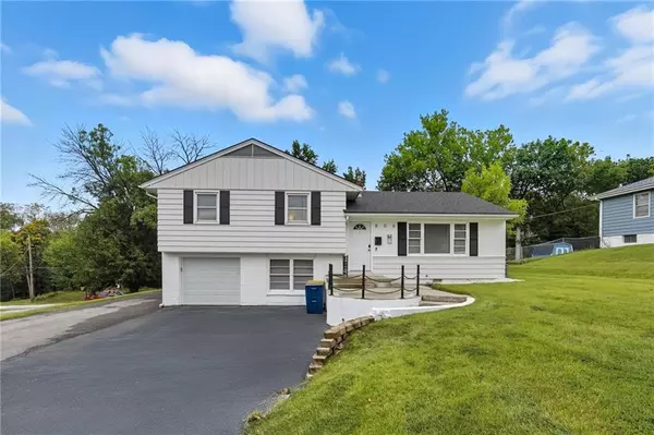 800 NE 90th ST, Kansas City, MO 64155