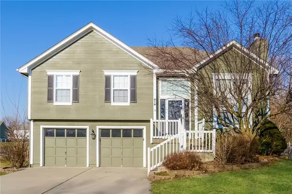 618 Canter ST, Raymore, MO 64083