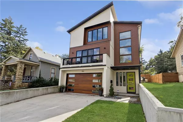 1913 W 48th ST, Westwood, KS 66205