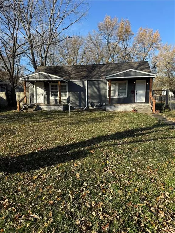 820-822 S Oak ST, Ottawa, KS 66067