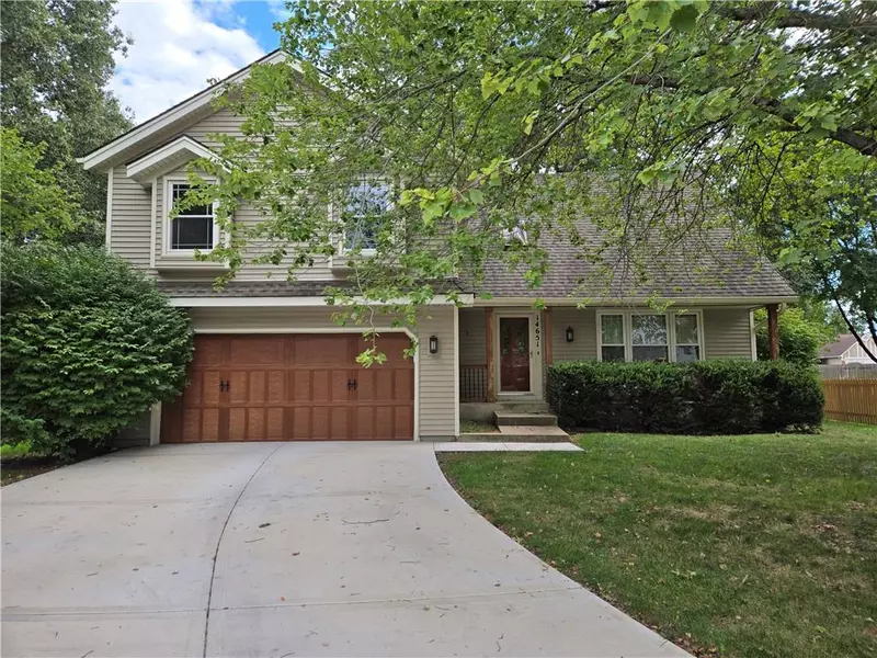 14651 S Seminole CIR, Olathe, KS 66062