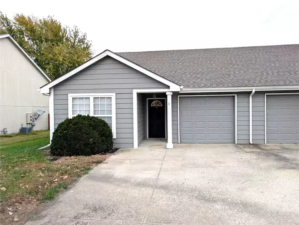 1230 Helen CT, Eudora, KS 66025