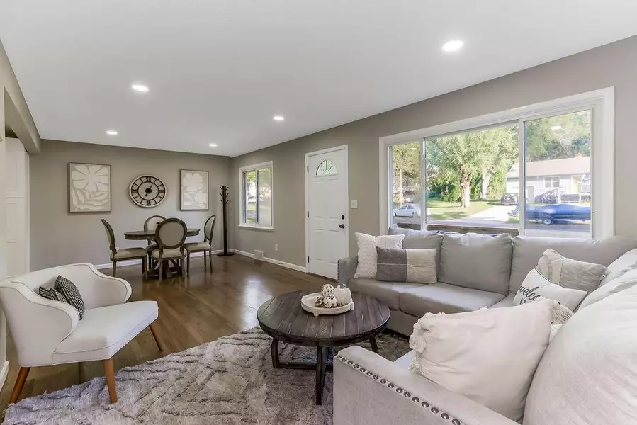 10101 E 80th ST, Raytown, MO 64138