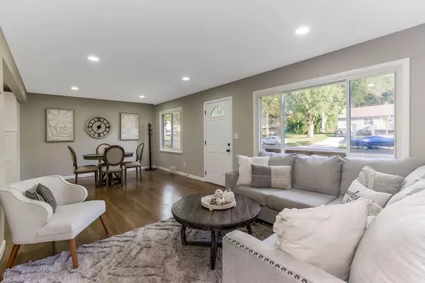 10101 E 80th ST, Raytown, MO 64138