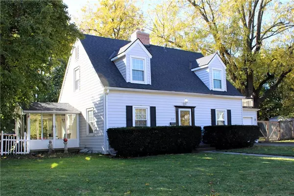 219 E South AVE, Independence, MO 64050