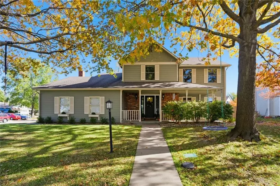 2912 Flint CT, Lawrence, KS 66047