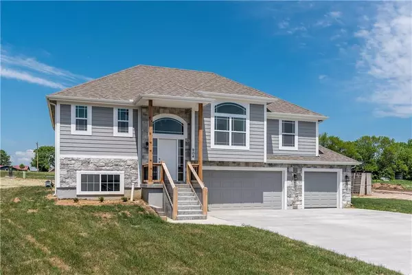 Lot 2 Evans RD, Tonganoxie, KS 66086