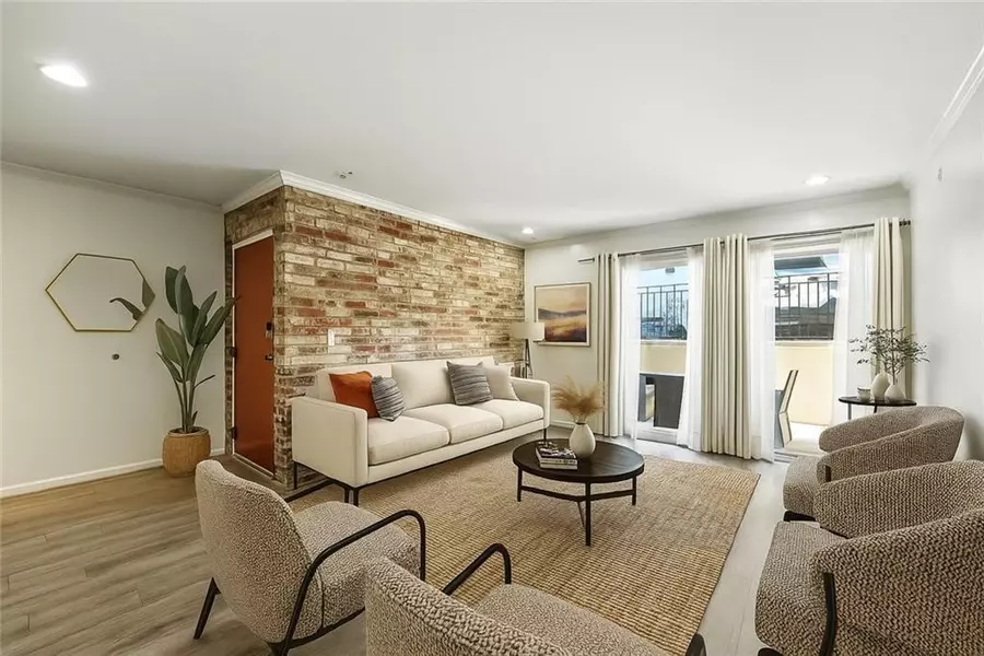 5010 Baltimore AVE #106, Kansas City, MO 64112