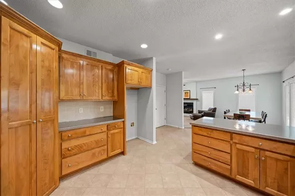 Liberty, MO 64068,1044 Silverleaf LN