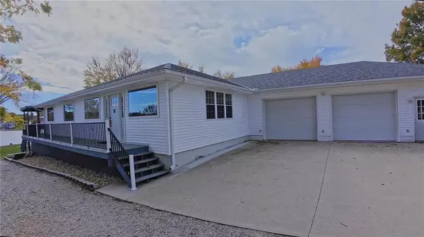 980 Lake Viking TER, Altamont, MO 64620