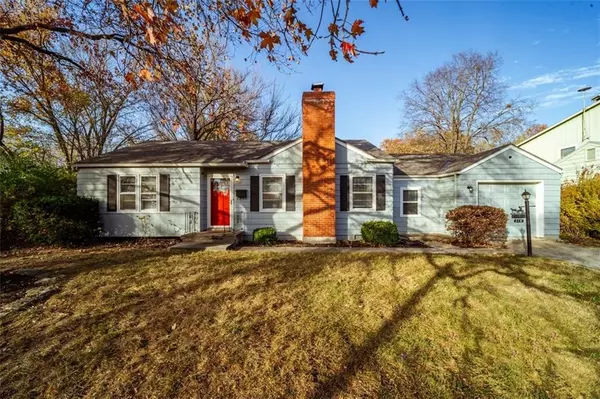 218 W 97TH ST, Kansas City, MO 64114