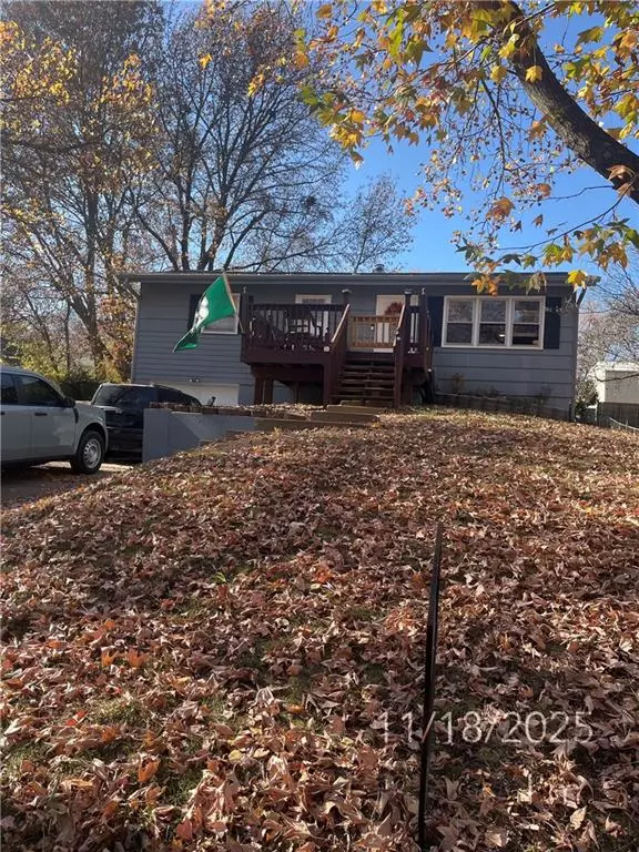 1108 S Prairie ST, Liberty, MO 64068