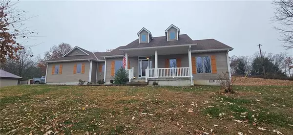 2312 SE Rattle Snake Hill RD, Butler, MO 64730