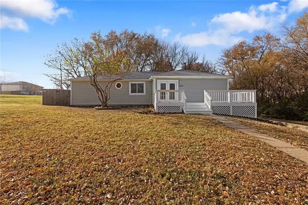 1508 3rd AVE, Leavenworth, KS 66048