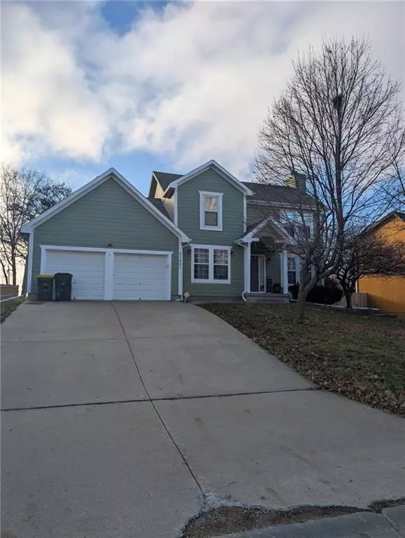 21821 RACE ST, Spring Hill, KS 66083